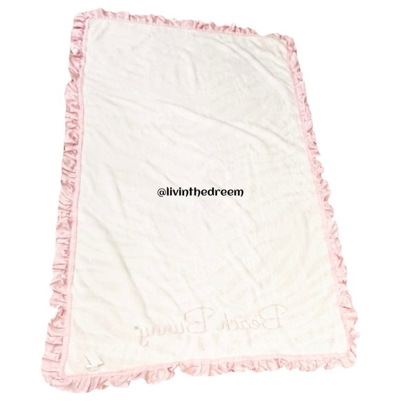 BT09 NWT Beach Bunny Pink And White Tiger Towel - Picture 7 of 7